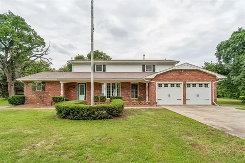 2909 Short Dr, Edmond, OK 73034