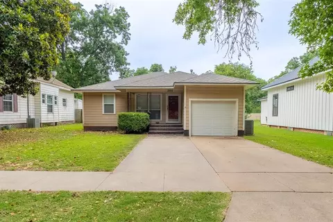 205 Chestnut St, Pauls Valley, OK 73075