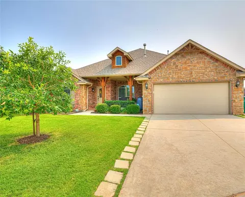 2904 NW 183rd Cir, Edmond, OK 73012