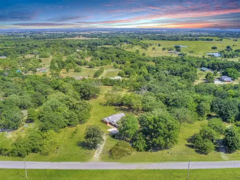 18835 Ferdondo Dr, Earlsboro, OK 74840
