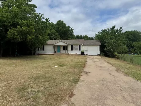 107 W Juneau St, Purcell, OK 73080