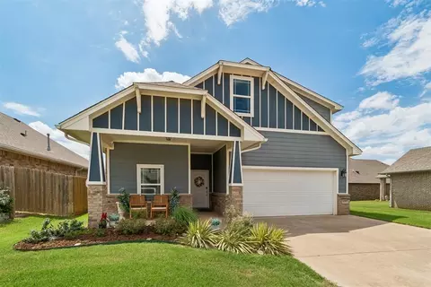 10005 Glover River Dr, Yukon, OK 73099
