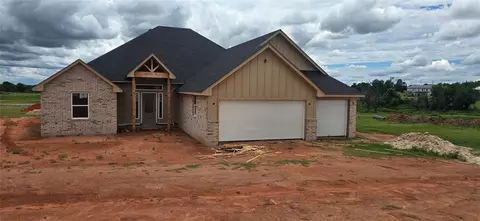 2411 Bear Creek Cir, Blanchard, OK 73010