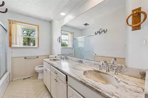 Bath - 21220 SE 89th St, Mcloud, OK 74851 photo 1 of 5