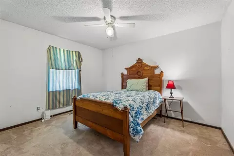 Bedroom - 21220 SE 89th St, Mcloud, OK 74851 photo 4 of 6
