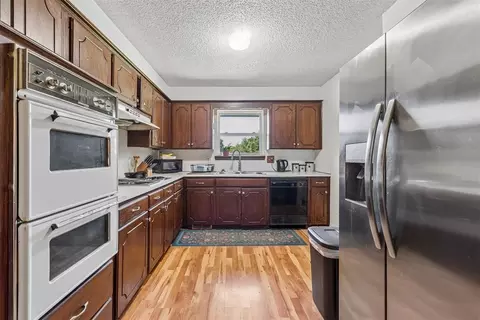 Kitchen - 21220 SE 89th St, Mcloud, OK 74851 photo 1 of 8