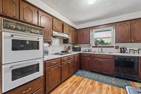 Kitchen - 21220 SE 89th St, Mcloud, OK 74851 photo 2 of 8
