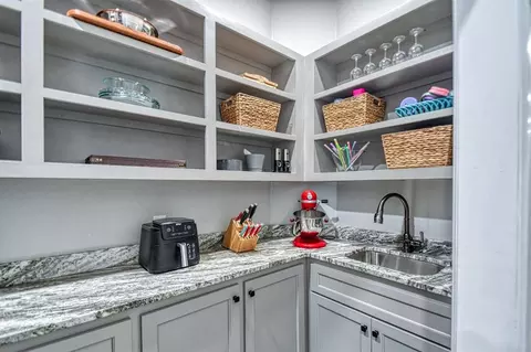 Kitchen - 3802 Turtle Creek Cir, Tuttle, OK 73089 photo 6 of 6
