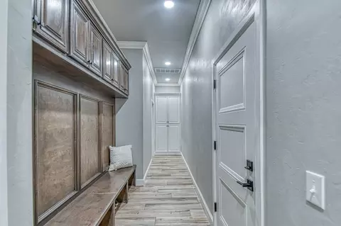 Entry Way - 3802 Turtle Creek Cir, Tuttle, OK 73089 photo 4 of 5