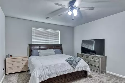 Bedroom - 3802 Turtle Creek Cir, Tuttle, OK 73089 photo 4 of 6