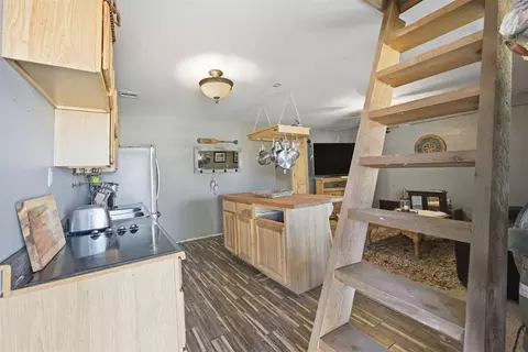 Kitchen - 418258 E 1202 Rd, Eufaula, OK 74432 photo 4 of 4