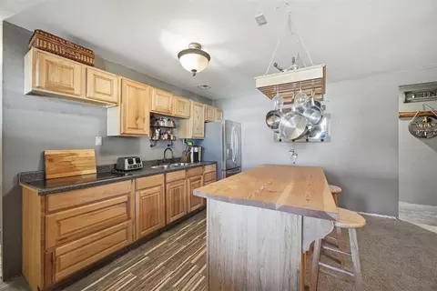 Kitchen - 418258 E 1202 Rd, Eufaula, OK 74432 photo 2 of 4