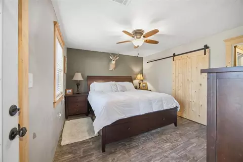 Bedroom - 418258 E 1202 Rd, Eufaula, OK 74432 photo 2 of 3