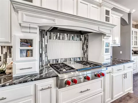 Kitchen - 406 Rochester Ct, Tuttle, OK 73089 photo 4 of 4