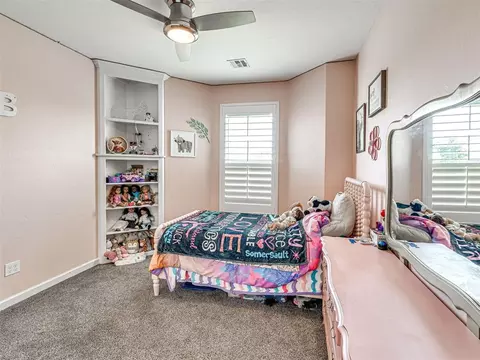 Bedroom - 406 Rochester Ct, Tuttle, OK 73089 photo 4 of 4