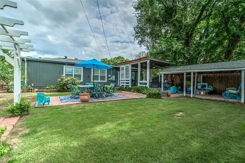 Exterior - 803 E Mosier St, Norman, OK 73071 photo 10 of 17