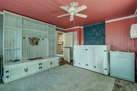 Entry Way - 803 E Mosier St, Norman, OK 73071 photo 4 of 4