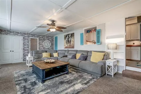 Living - 803 E Mosier St, Norman, OK 73071 photo 4 of 6