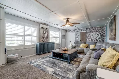 Living - 803 E Mosier St, Norman, OK 73071 photo 3 of 6