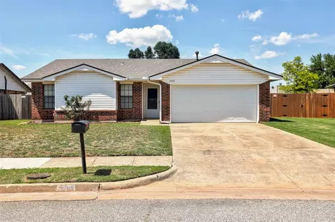 2505 Greenfield Dr, Edmond, OK 73012