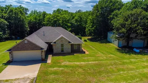 900301 S Oak Hill Dr, Chandler, OK 74834