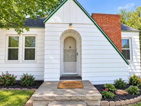 605 S Sooner Rd, Del City, OK 73115