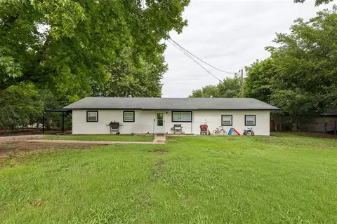 419 NE 4th St, Lexington, OK 73051