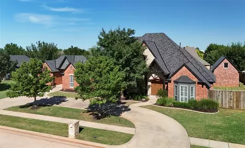 14616 Oakmond Rd, Edmond, OK 73013