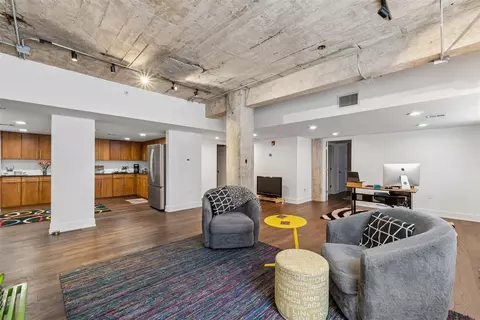 1209 N Harvey Ave #101, Oklahoma City, OK 73103