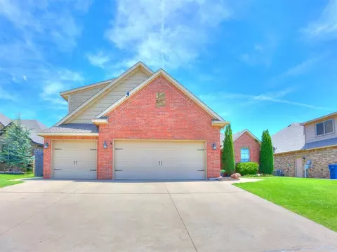 712 Kearny Ln, Yukon, OK 73099