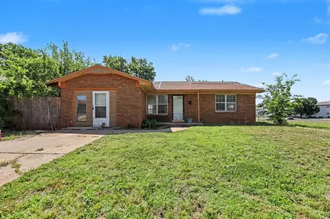 704 NE Katherine Pl, Oklahoma City, OK 73114