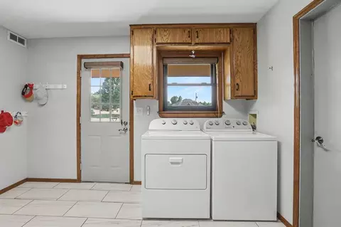 1211 E Rock Creek Rd, Tuttle, OK 73089 photo 26
