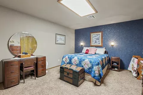 1211 E Rock Creek Rd, Tuttle, OK 73089 photo 14