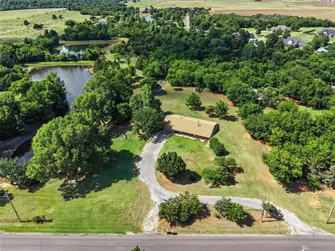 1211 E Rock Creek Rd, Tuttle, OK 73089 photo 32