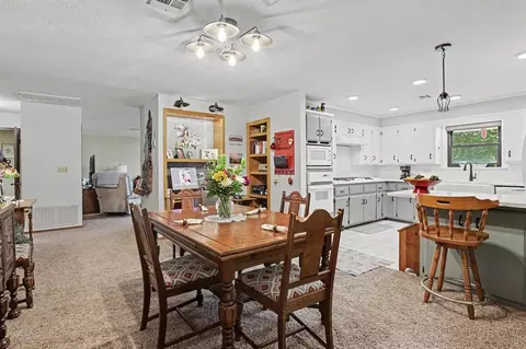 1211 E Rock Creek Rd, Tuttle, OK 73089 photo 13