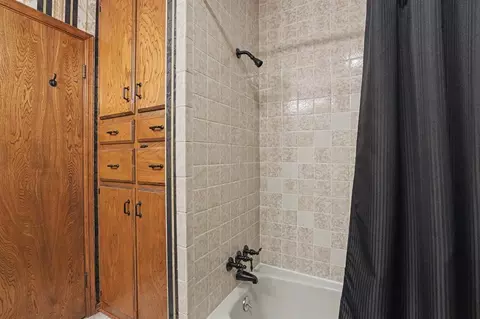 1211 E Rock Creek Rd, Tuttle, OK 73089 photo 22
