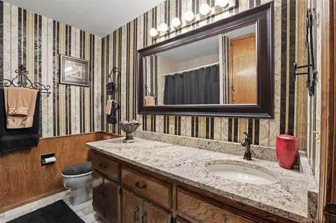1211 E Rock Creek Rd, Tuttle, OK 73089 photo 21