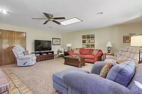 1211 E Rock Creek Rd, Tuttle, OK 73089 photo 7