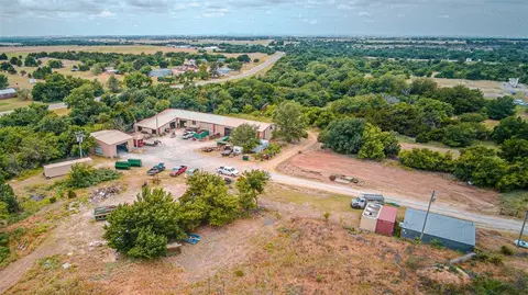 27115 W County Road 1442 Rd, Cement, OK 73017