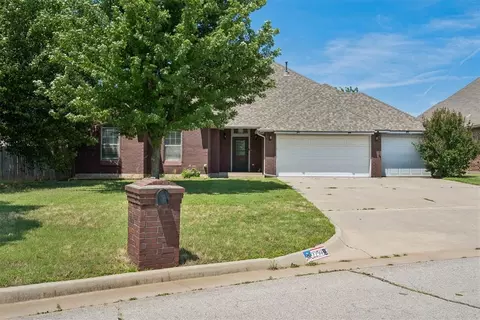2259 Bradford Ave, Newcastle, OK 73065
