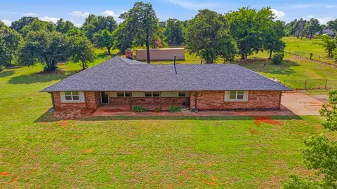 738 S Sara Rd, Tuttle, OK 73089 photo 4