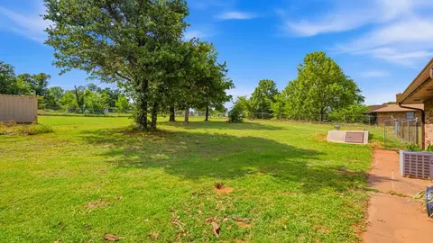 738 S Sara Rd, Tuttle, OK 73089 photo 16