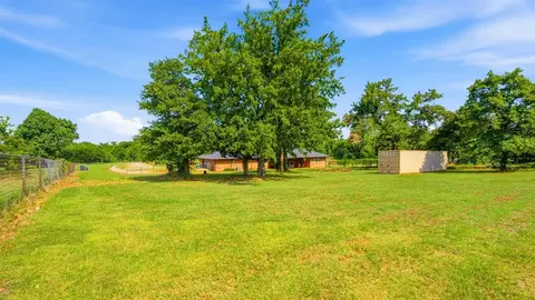 738 S Sara Rd, Tuttle, OK 73089 photo 12
