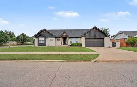 Exterior - 208 S Mockingbird Dr, Altus, OK 73521 photo 2 of 4