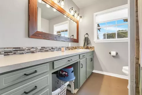 Other - 208 S Mockingbird Dr, Altus, OK 73521 photo 3 of 4