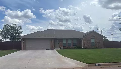 154 E Bonita Dr, Elk City, OK 73644