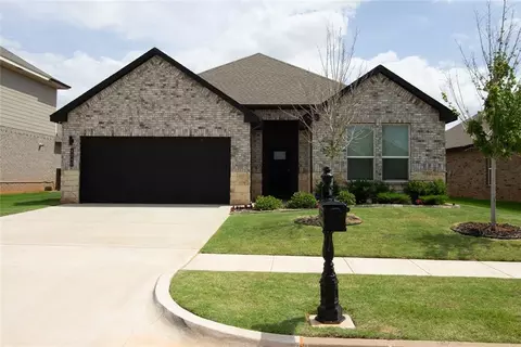 9040 NW 149th Ter, Yukon, OK 73099