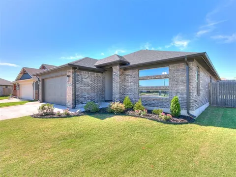 12709 NW 4th Ter, Yukon, OK 73099