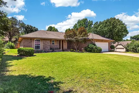 1200 Rockwood Dr, Edmond, OK 73013