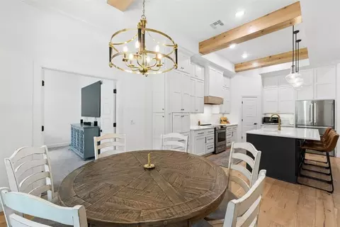 Dining - 12951 Broken Arrow, Arcadia, OK 73007 photo 2 of 2
